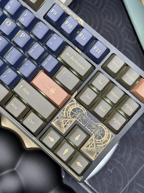 Classic Black/Blue Engraved Keyboard with Artisan Classic Keys - Image 4