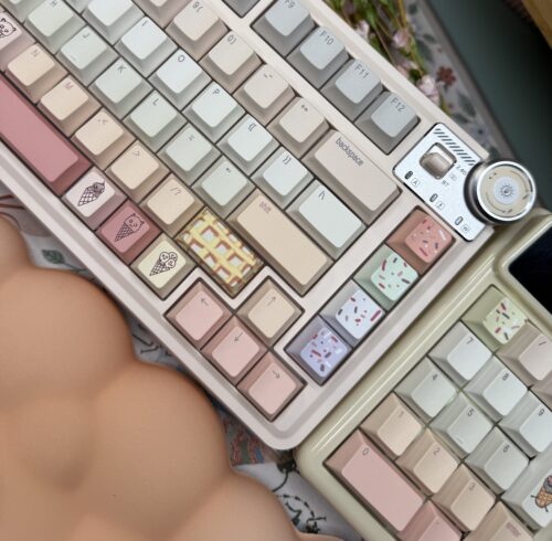 Pastel Themed Creme Color Base MK75 - Modified Artisan Keycaps - Image 6