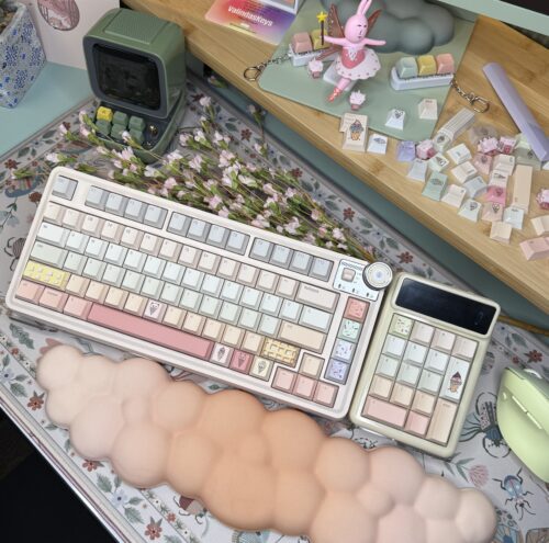 Pastel Themed Creme Color Base MK75 - Modified Artisan Keycaps - Image 3