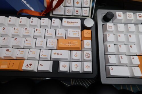Aviator Keycaps - Airplane Lovers! Modified Mechanical Board (Light Weight) for Travel - Wireless - Image 12
