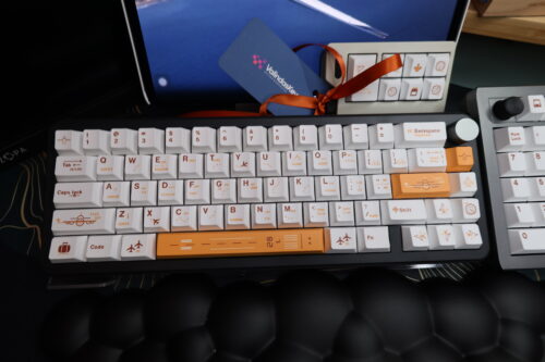 Aviator Keycaps - Airplane Lovers! Modified Mechanical Board (Light Weight) for Travel - Wireless - Image 10