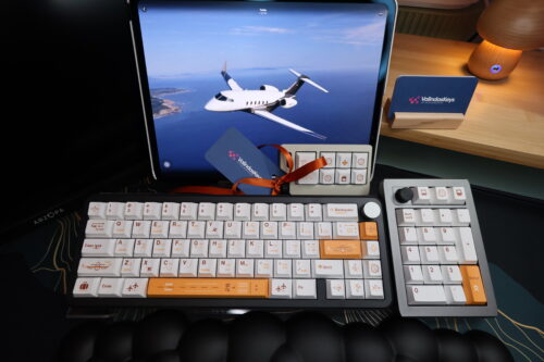 Aviator Keycaps - Airplane Lovers! Modified Mechanical Board (Light Weight) for Travel - Wireless - Image 6