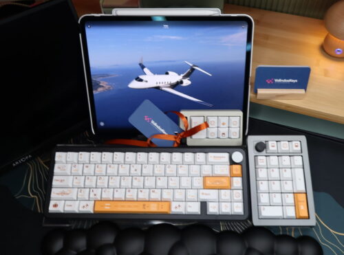 Aviator Keycaps - Airplane Lovers! Modified Mechanical Board (Light Weight) for Travel - Wireless