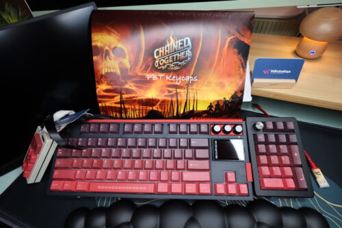 Red and Black SKYLOONG GK87 Pro - Modified Red Black Base with Large GIF Screen Added Artisan Keycaps (Chained Together) Wireless - Image 4