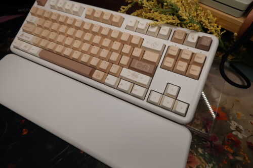 Tan Toffee Color Keycaps on Cream Colored Base - with Wrist Rest Pad - YUNZII B87 - Image 5