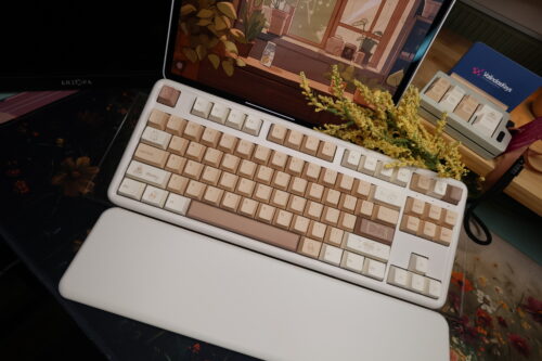 Tan Toffee Color Keycaps on Cream Colored Base - with Wrist Rest Pad - YUNZII B87 - Image 8