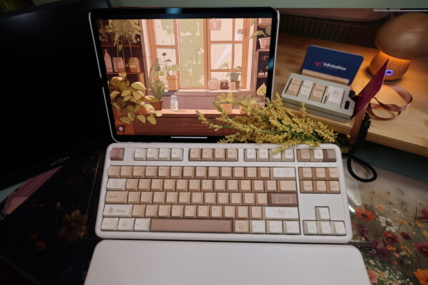 Tan Toffee Color Keycaps on Cream Colored Base - with Wrist Rest Pad - YUNZII B87