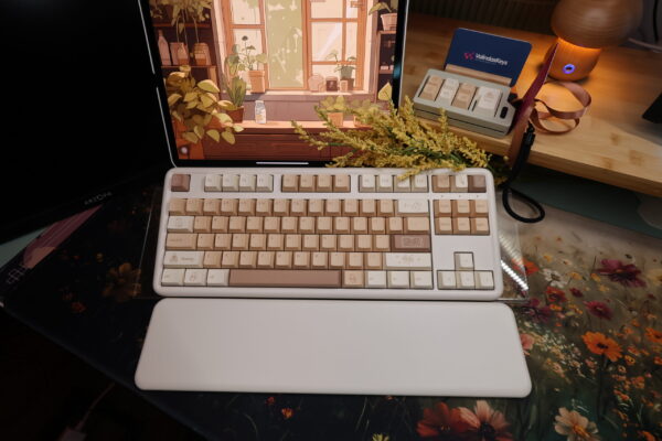Tan Toffee Color Keycaps on Cream Colored Base - with Wrist Rest Pad - YUNZII B87 - Image 13