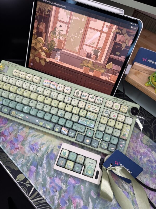 Green Garden Frog Artisan Keycaps - 100 Green Base Mechanical Keyboard - Image 7