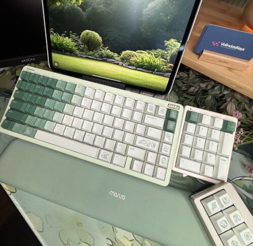 Custom Modified - Lt Green Theme Ombre Artisan Keycaps Halo Keyboard - Image 2