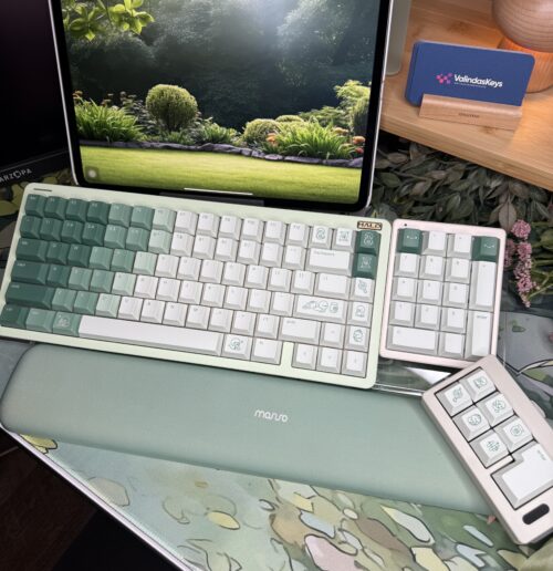 Custom Modified - Lt Green Theme Ombre Artisan Keycaps Halo Keyboard
