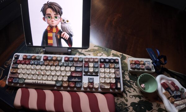 Full Kit Modified Cream Base Owl Theme(TM) Keyboard Artisan Desk Set - Image 2