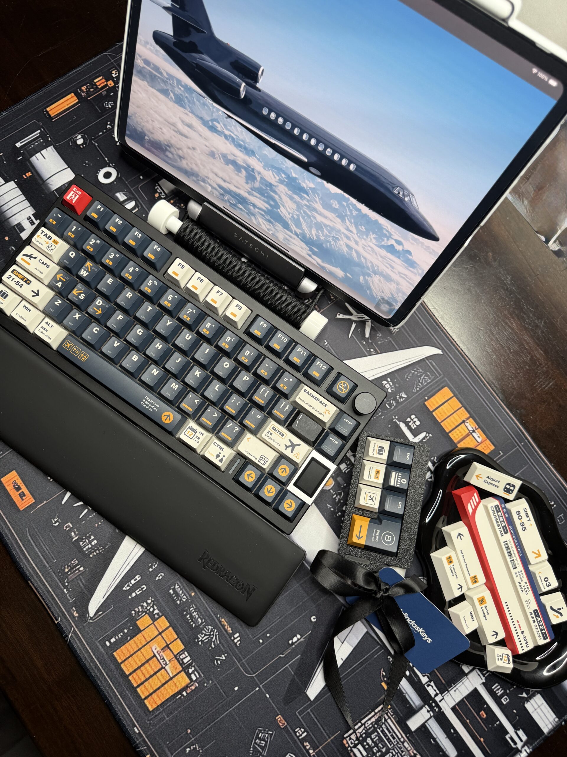 Custom Aviation Edition Mechanical Keyboard Kit | ValindasKeys Hand Built & Themed - Image 7