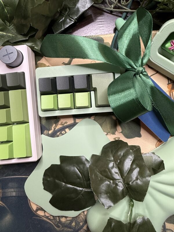 Light Green Ombre Modified Custom 81% Mechanical Keyboard by ValindasKeys - Image 20