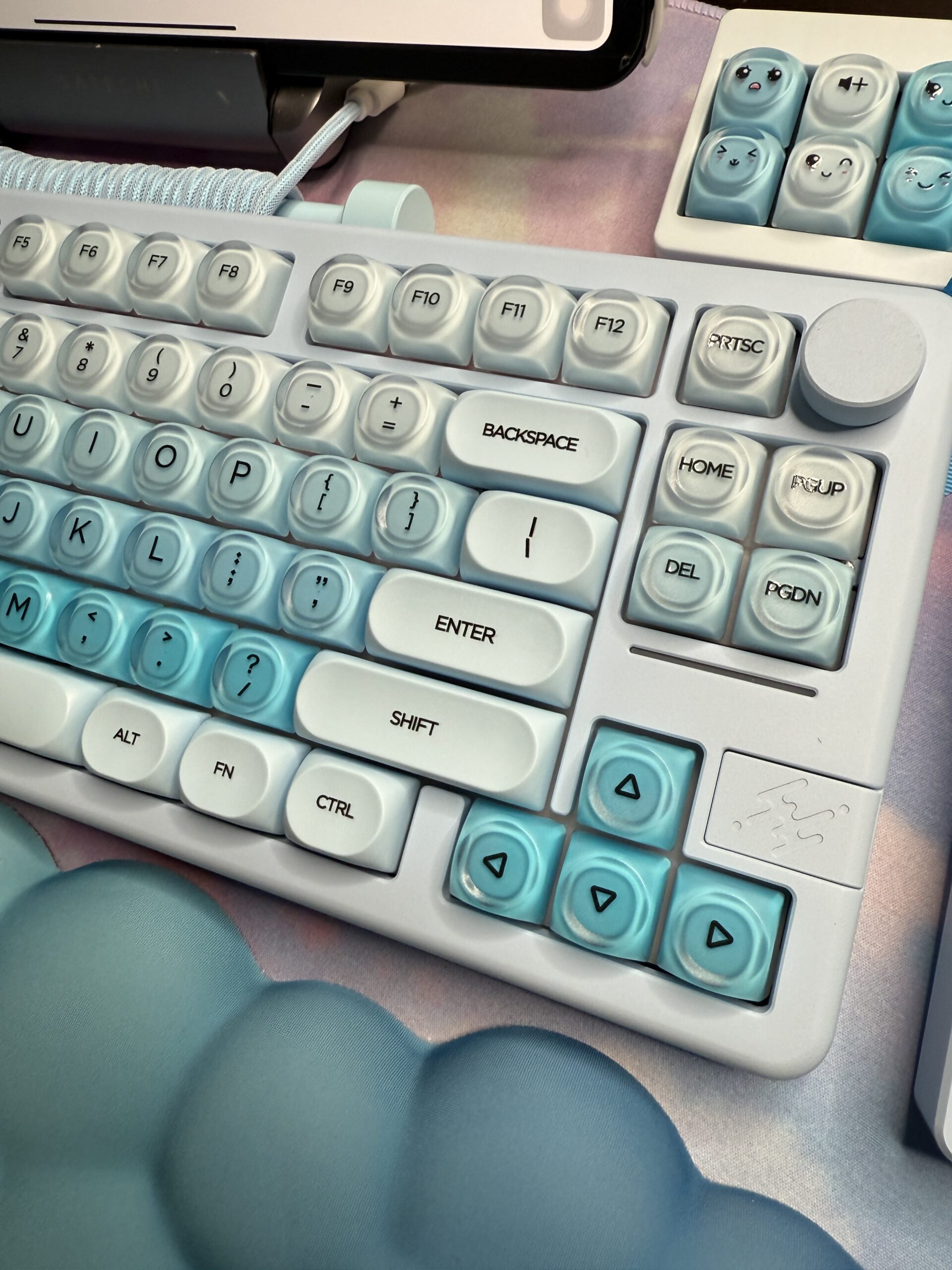 Dreamy Light Blue Perfection - Blue Base Mechanical Keyboard by ValindasKeys - Image 8