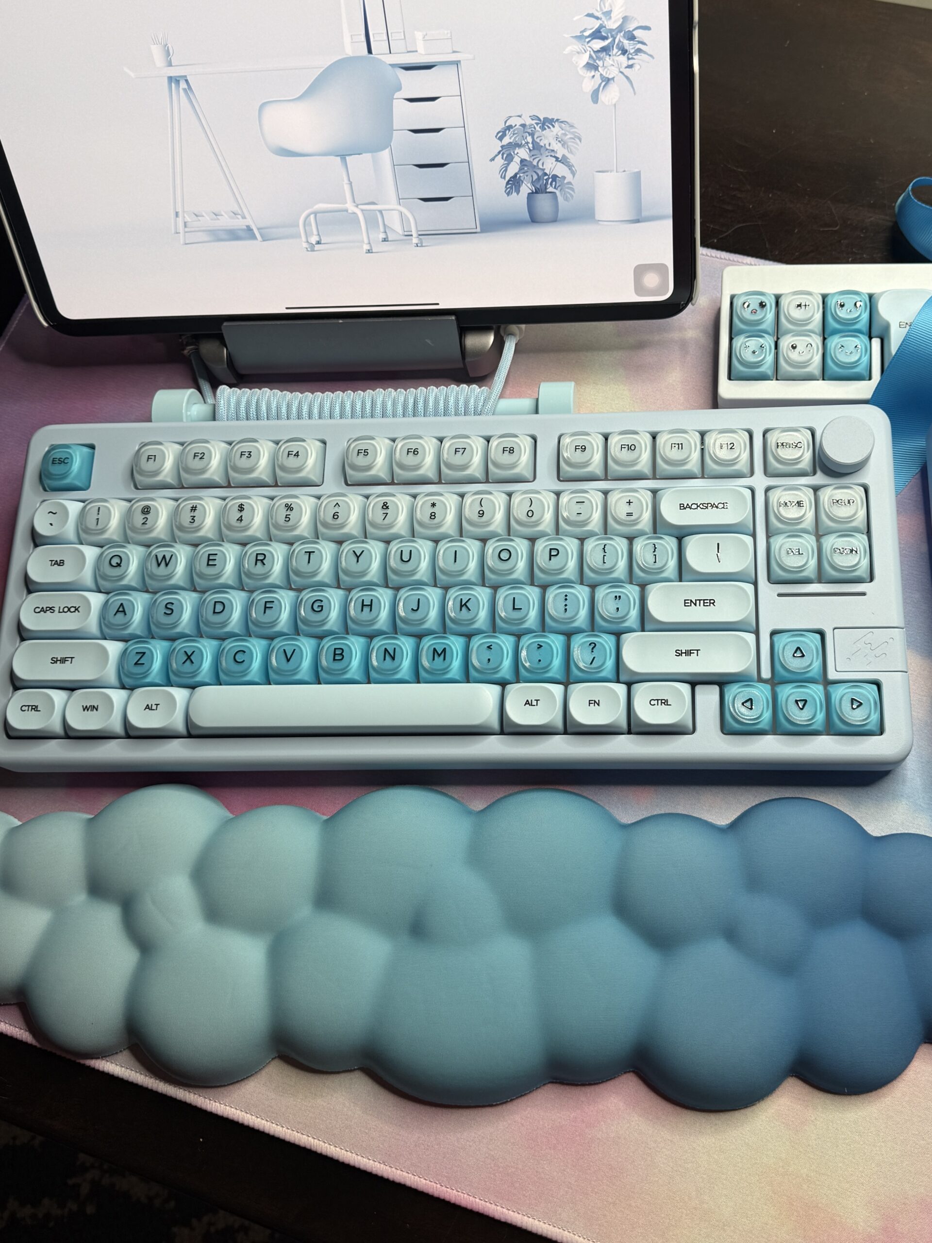 Dreamy Light Blue Perfection - Blue Base Mechanical Keyboard by ValindasKeys - Image 19