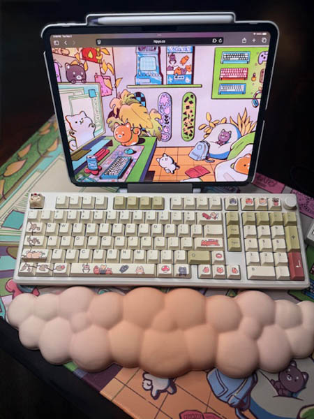 Fun HpyTch Theme 100% Keyboard
