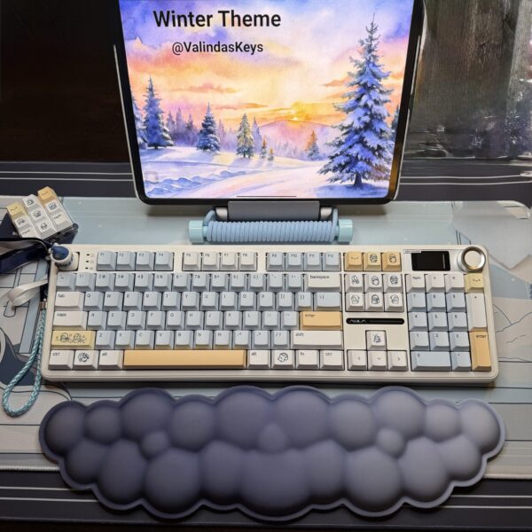 Winter Theme Mechanical Keyboard Set