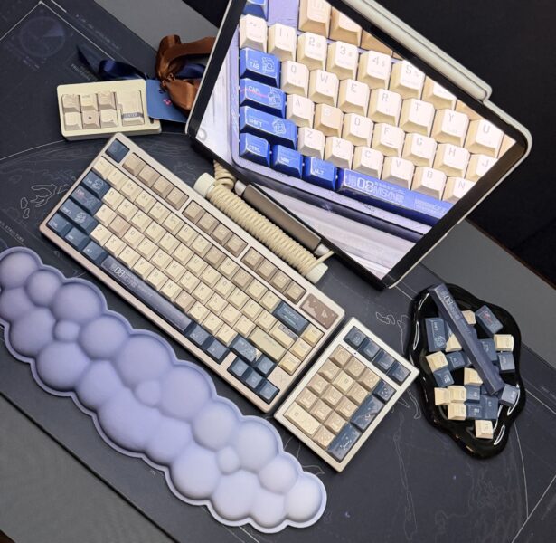 Gundam08 Military Theme Mechanical Keyboard Full Set - Image 25