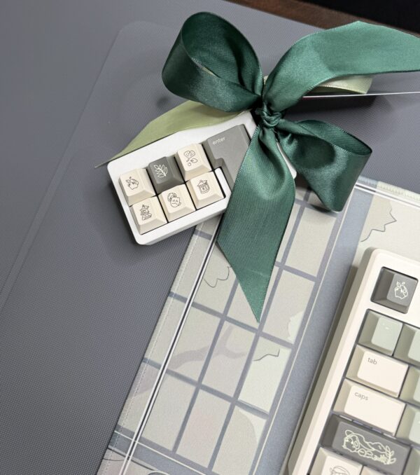 The Green Mori Theme Mechanical Keyboard Full Set - Image 24