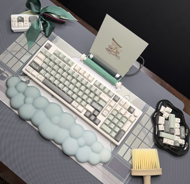 The Green Mori Theme Mechanical Keyboard Full Set - Image 6