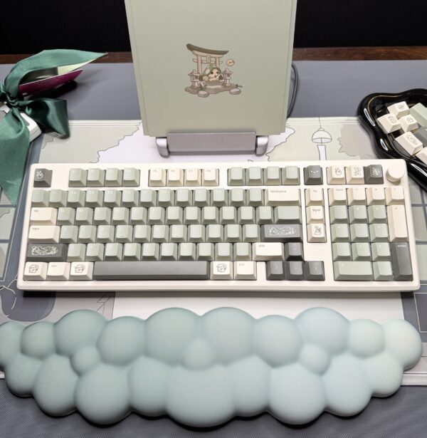 The Green Mori Theme Mechanical Keyboard Full Set - Image 4