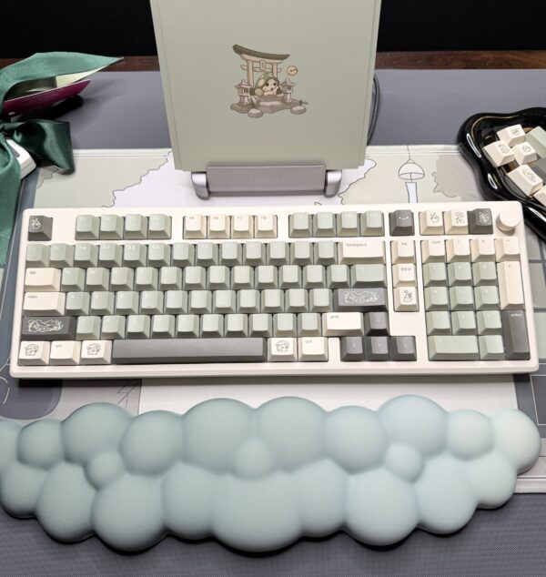 The Green Mori Theme Mechanical Keyboard Full Set - Image 2