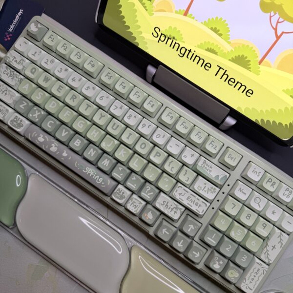The Light Green Spring Theme Mechanical Keyboard Full Set