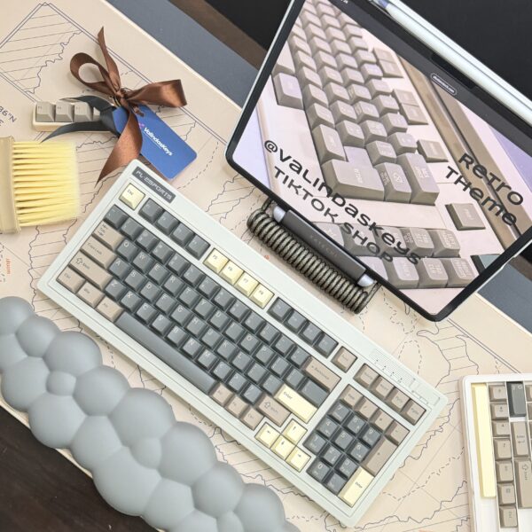 The Retro Theme Mechanical Keyboard Full Set